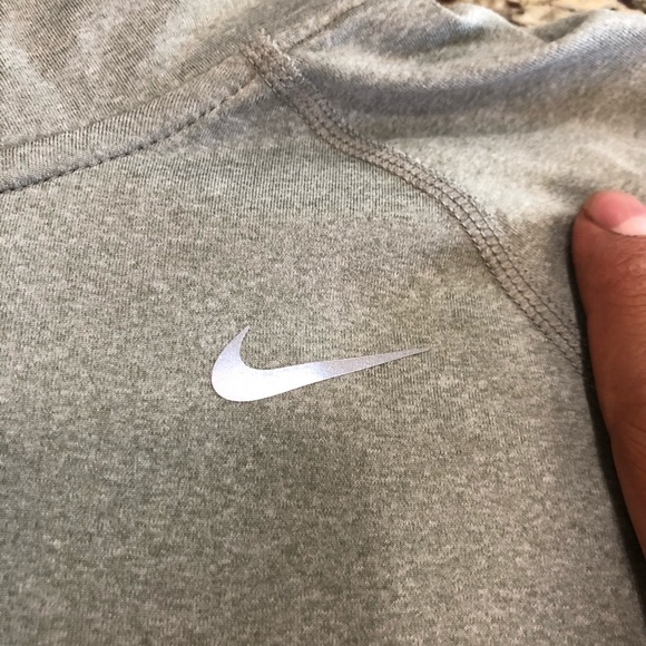 Men’s Nike Running Dri Fit Pull Over Size Small - Picture 2 of 6